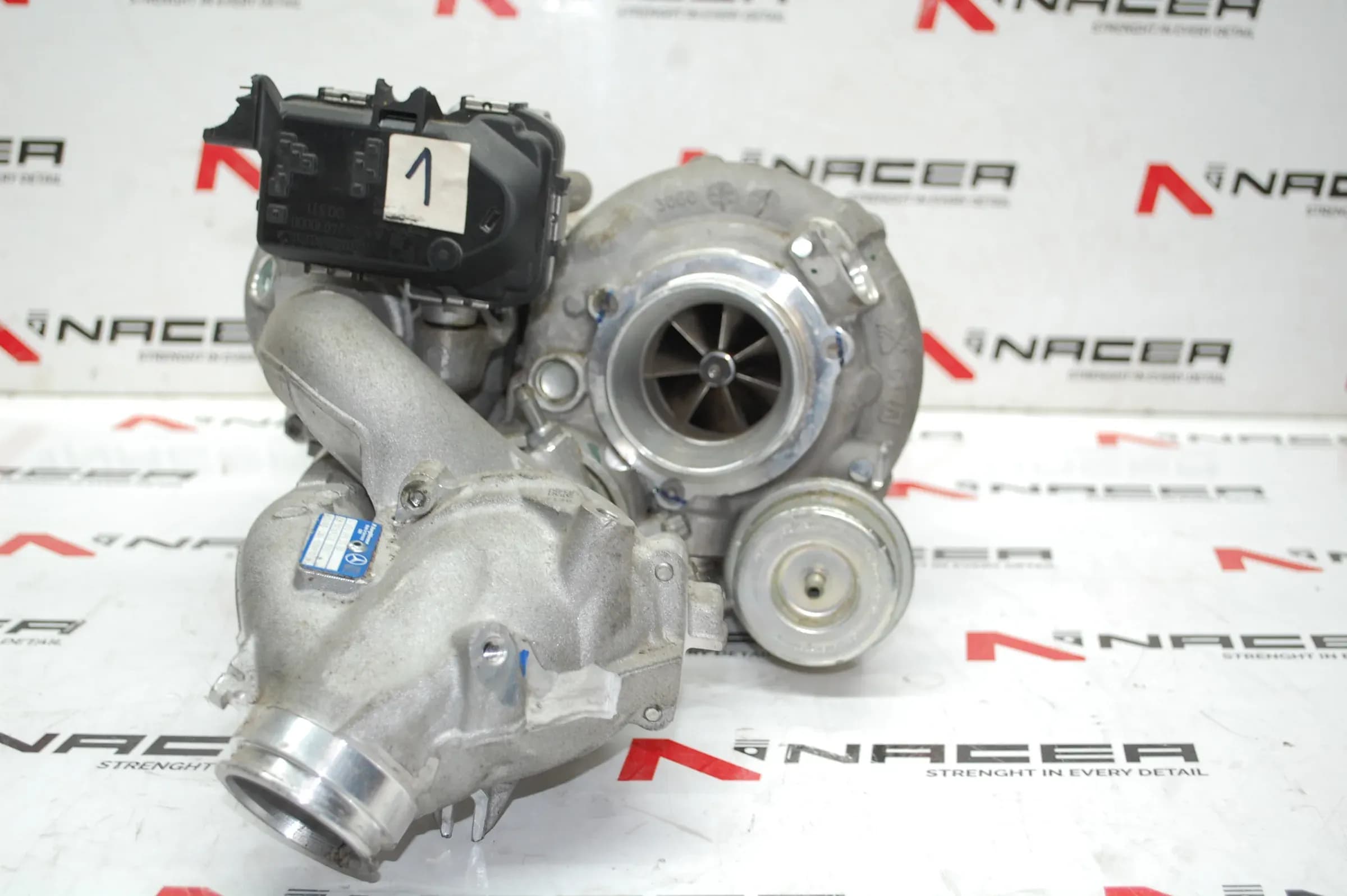 Турбокомпресор BorgWarner за Mercedes OM656 A6560905500